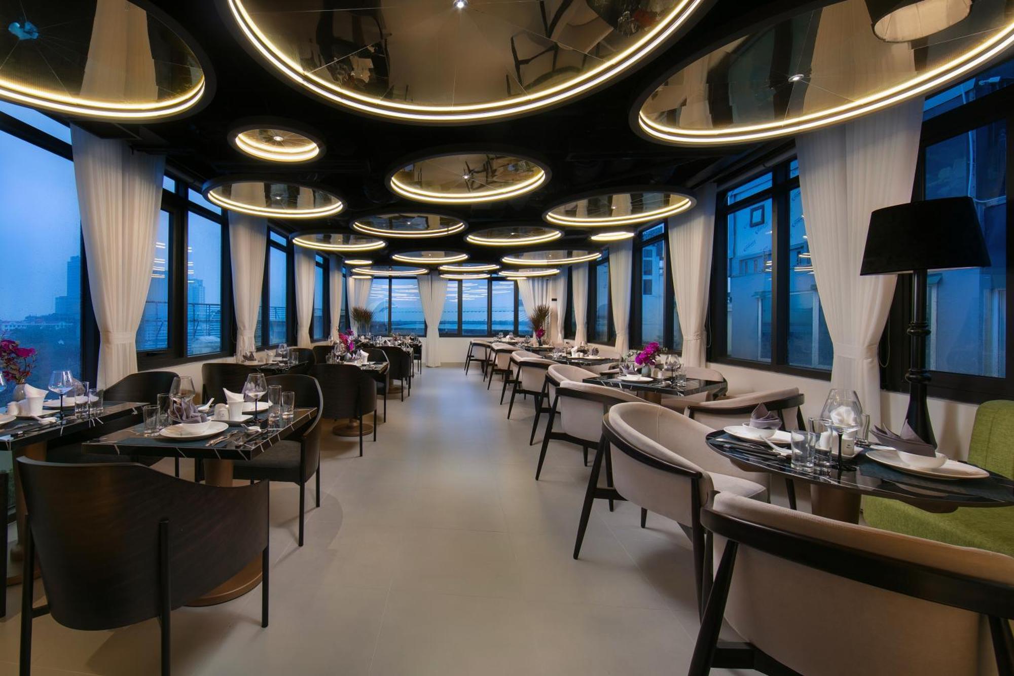 Le Premier Hotel & Rooftop Bar Ανόι Εξωτερικό φωτογραφία